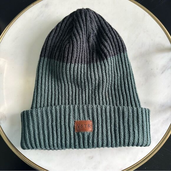 VSTR Two Toned Colorblock Sage Green Grey Slouchy Ribbed Knit Autumn Beanie Hat - Picture 1 of 5